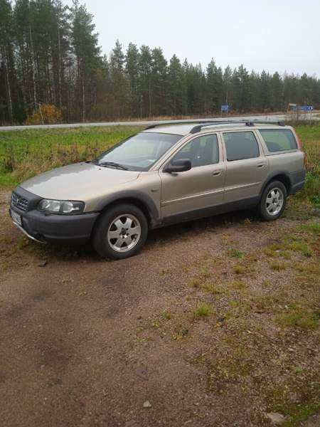 Volvo V70 Parkano - photo 1