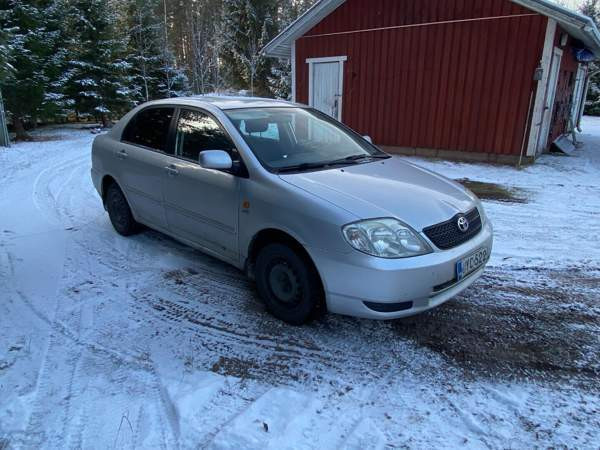 Toyota Corolla Ylikiiminki - valokuva 2