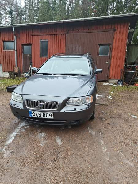 Volvo V70 Pyhtää - valokuva 4