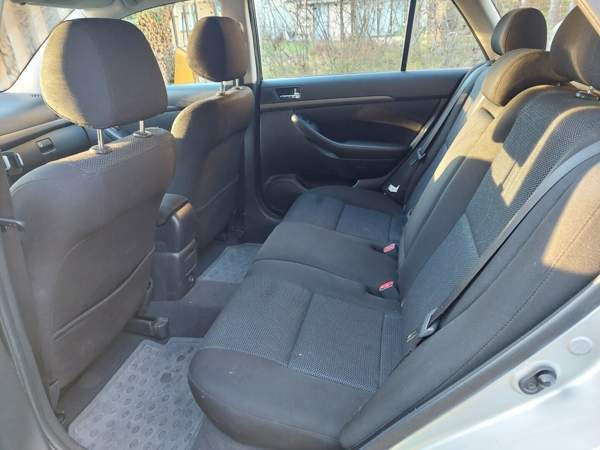 Toyota Avensis Muhos - valokuva 6