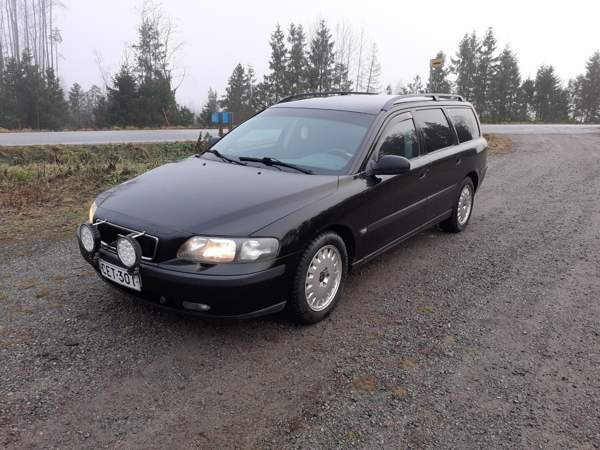 Volvo V70 Punkalaidun - изображение 2