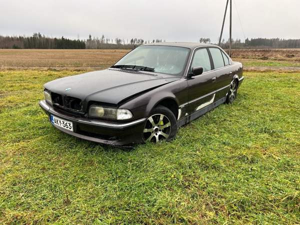 BMW 735 Haemeenlinna – foto 1