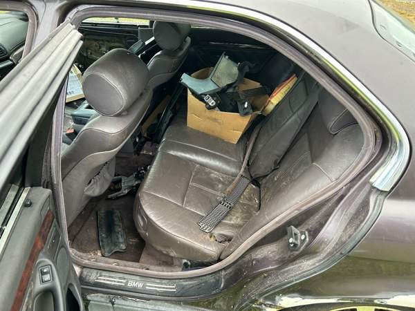 BMW 735 Haemeenlinna – foto 8