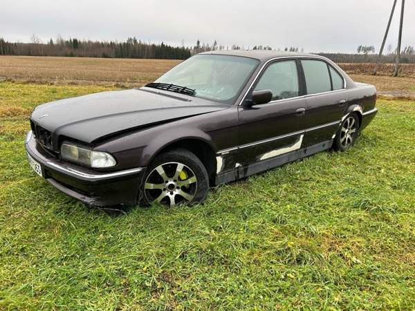 BMW 735 Haemeenlinna – foto 3