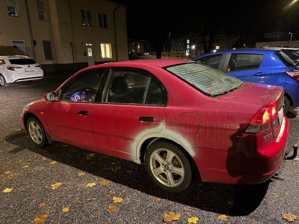 Honda Civic Raasepori - изображение 1