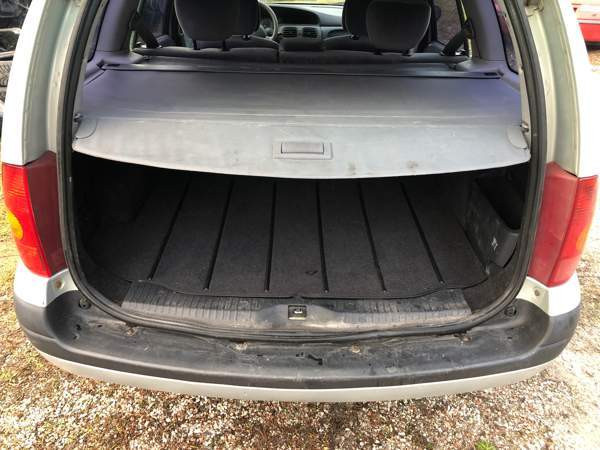 Renault Megane Raasepori - valokuva 7