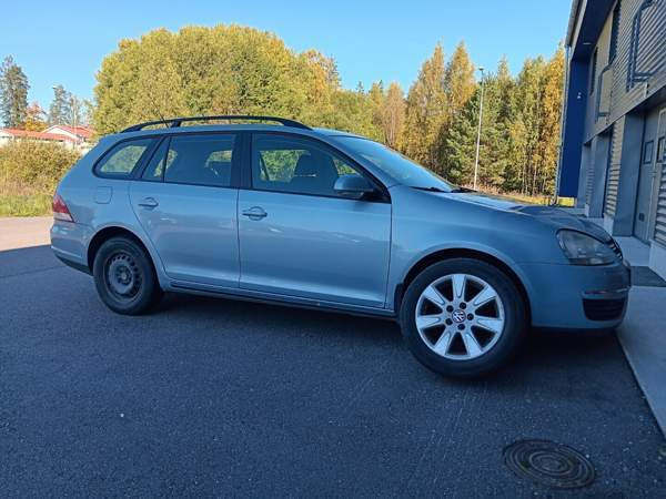 Volkswagen Golf Helsinki - valokuva 1