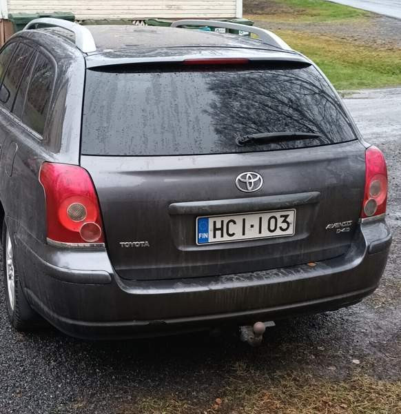 Toyota Avensis Kitee - valokuva 4