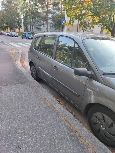 Renault Grand Scenic Helsinki - photo 6