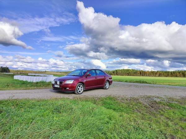 Toyota Avensis Syevyerodonets'k - valokuva 4