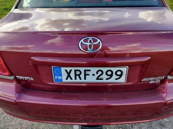 Toyota Avensis Syevyerodonets'k - valokuva 8