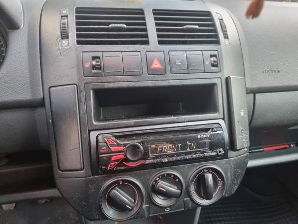 Volkswagen Polo Lieto - valokuva 4