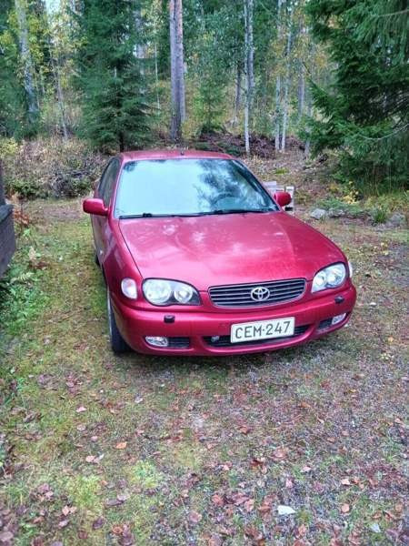 Toyota Corolla Ювяскюля - изображение 1