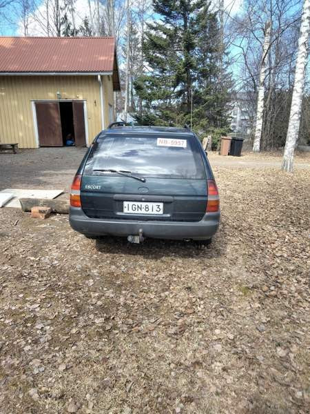 Ford Escort Луга - изображение 4