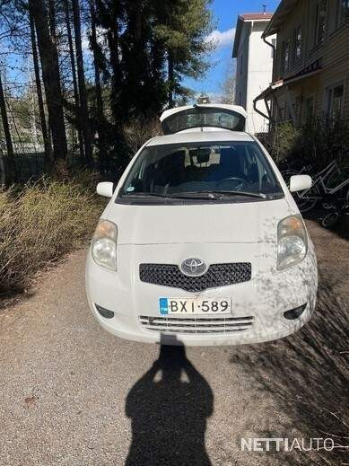 Toyota Yaris Riihimäki - valokuva 1