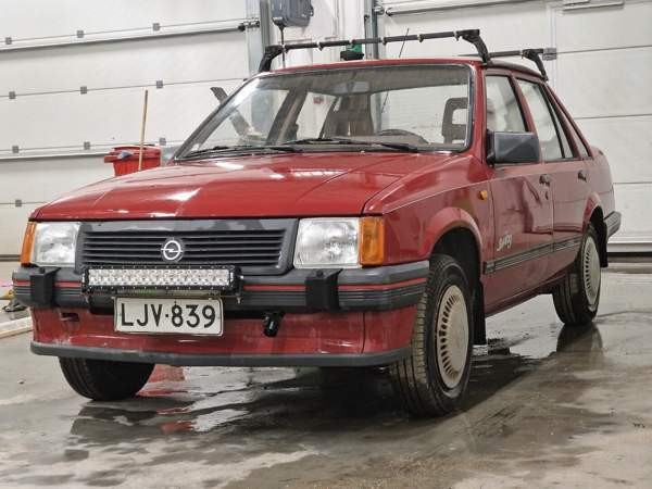 Opel Corsa Lons-le-Saunier - photo 1