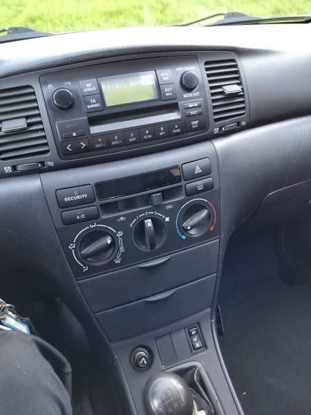 Toyota Corolla Luga - valokuva 6