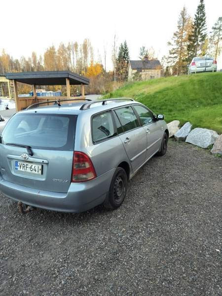 Toyota Corolla Luga - valokuva 2