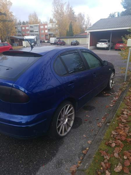 Seat Leon Glebychevo - valokuva 4