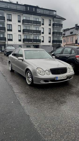 Mercedes-Benz E Tornio - valokuva 1