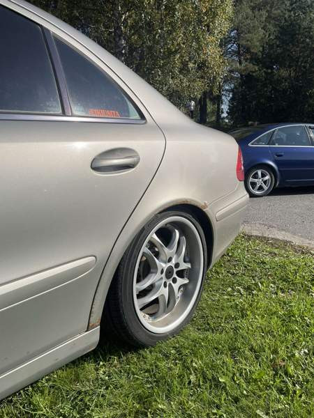 Mercedes-Benz E Tornio - valokuva 4