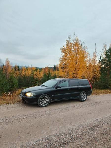 Volvo V70 Juuka - valokuva 4