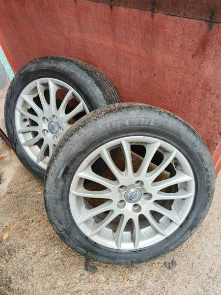 Volvo V70 Juuka - valokuva 5