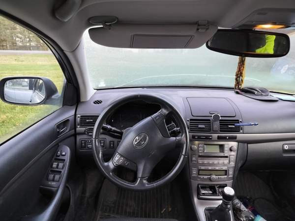 Toyota Avensis Запорожская область - изображение 3