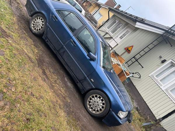 Mercedes-Benz 200 Karkkila - valokuva 4