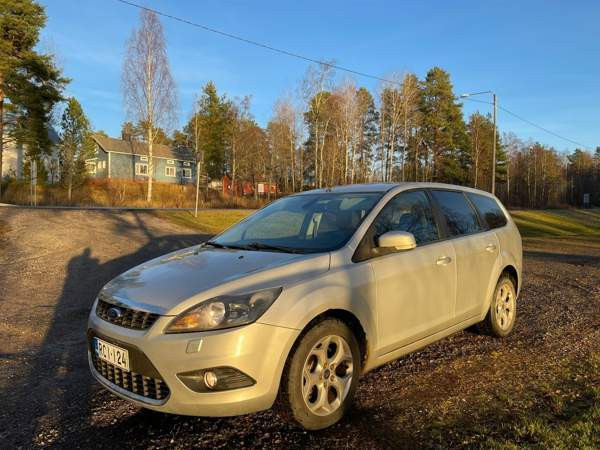 Ford Focus Jyväskylä - valokuva 4