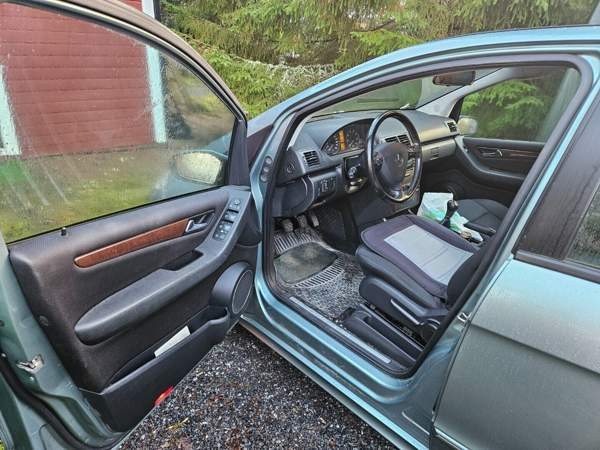 Mercedes-Benz A Pomarkku - valokuva 7