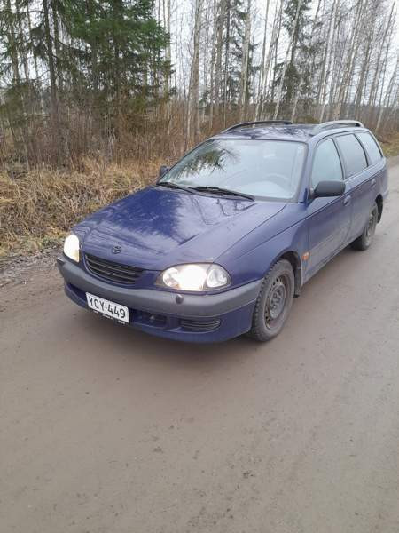 Toyota Avensis Janakkala - valokuva 1