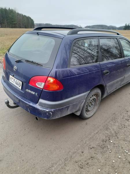 Toyota Avensis Janakkala - valokuva 5