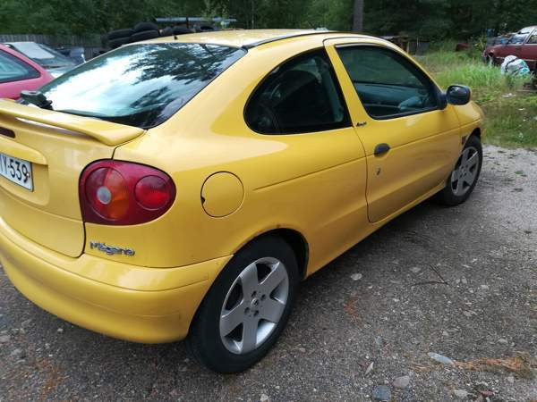 Renault Megane Lieto - valokuva 8
