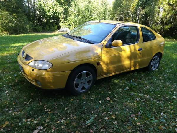 Renault Megane Lieto - valokuva 4