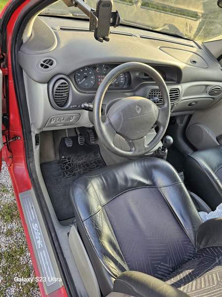 Renault Megane Sarov - photo 6