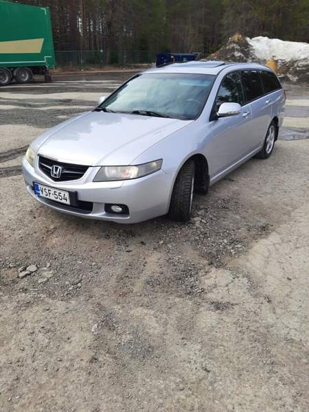 Honda Accord Kuusamo - valokuva 3