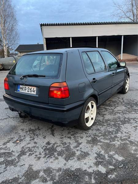 Volkswagen Golf Parkano - photo 3