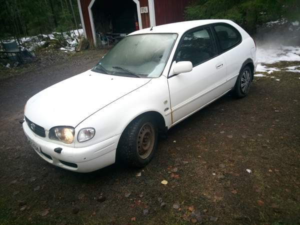 Toyota Corolla Parkano - изображение 1