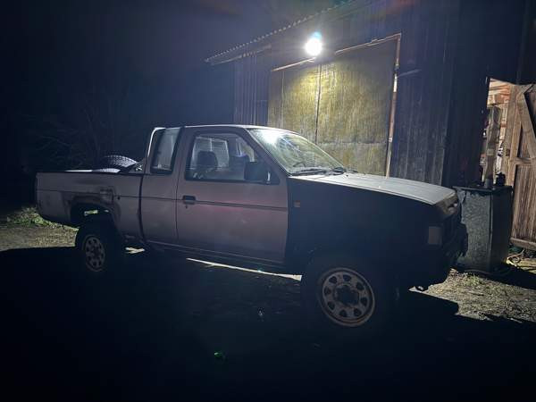 Nissan King Cab Jokioinen - photo 2