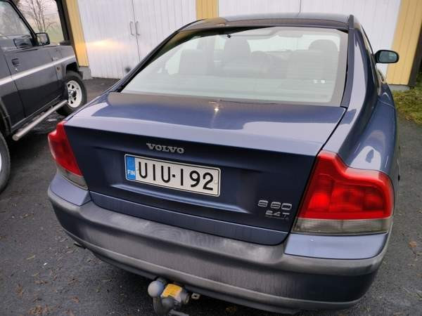 Volvo S60 Ugleural'skiy - photo 2