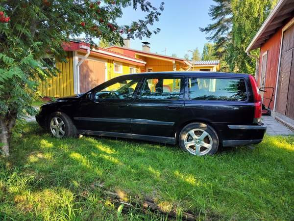 Volvo V70 Juuka - изображение 1