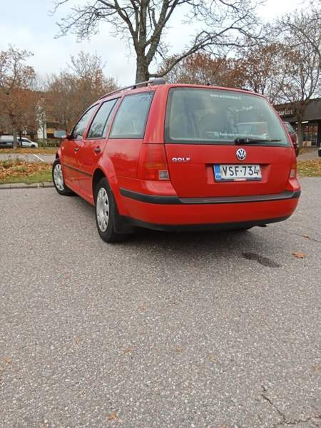 Volkswagen Golf Sarov - valokuva 3