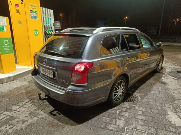 Toyota Avensis Savonlinna - valokuva 3