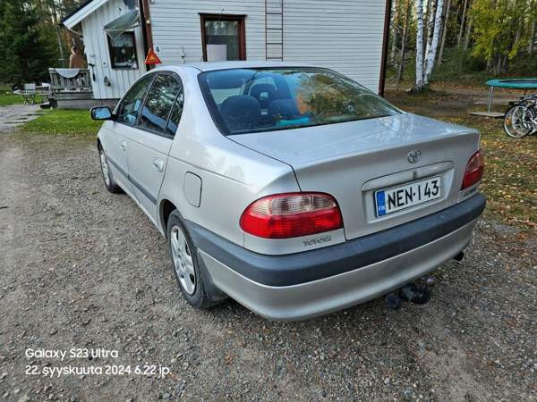 Toyota Avensis Hyrynsalmi - valokuva 3