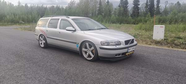 Volvo V70 Sotkamo - изображение 5