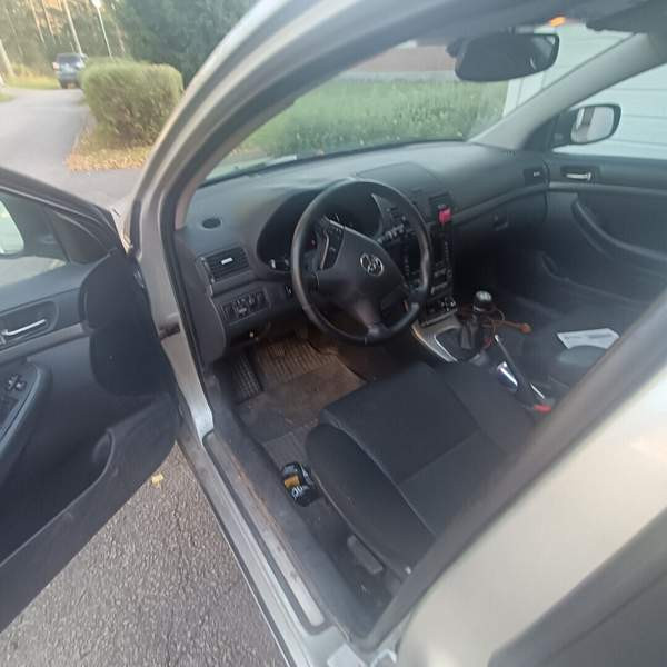 Toyota Avensis Syevyerodonets'k - photo 3