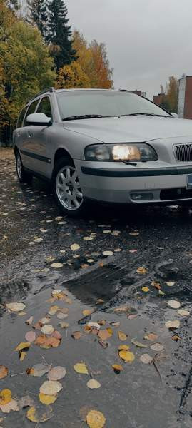 Volvo V70 Orivesi - valokuva 1