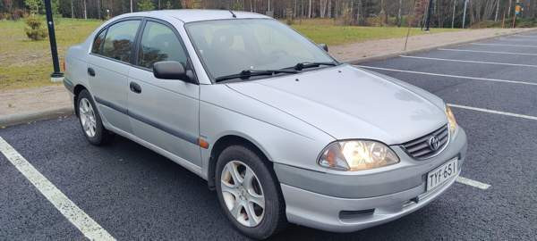 Toyota Avensis Äänekoski - valokuva 2