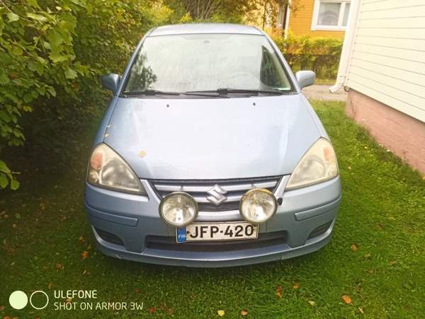 Suzuki Liana Kemin - valokuva 3